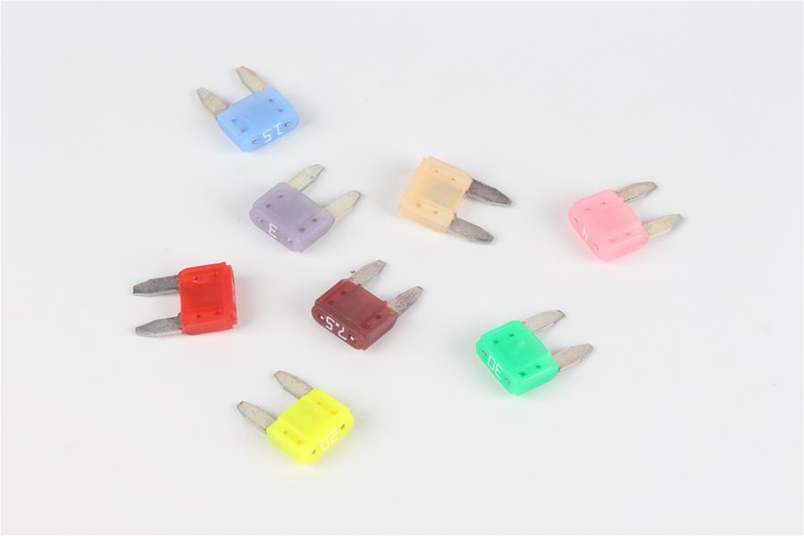 Automotive fuse mini fuse vehicle fuse Automotive fuse mini fuse vehicle fuse